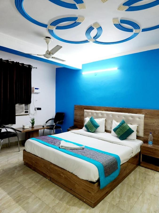 Hotel Shri Ram New Delhi Exterior photo
